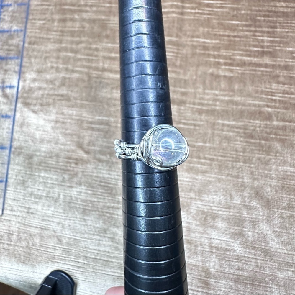 Glass Wire wrap ring size 10 - Picture 5 of 8